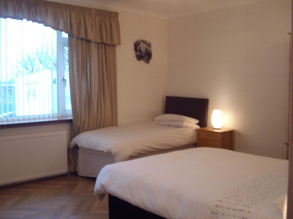 Lindhome Guest House Aberdeen Habitación foto