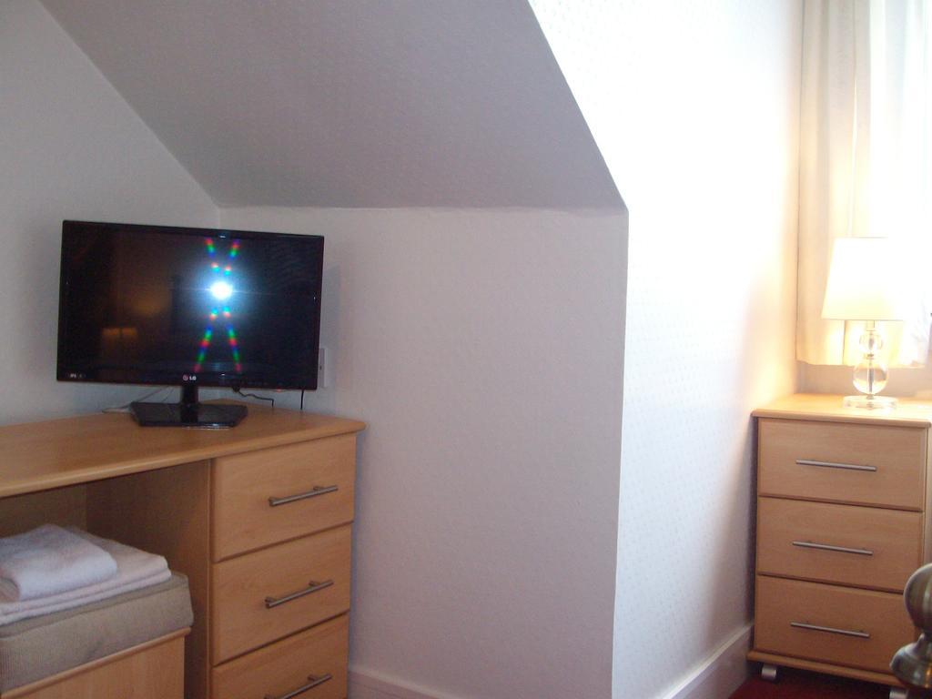 Lindhome Guest House Aberdeen Habitación foto