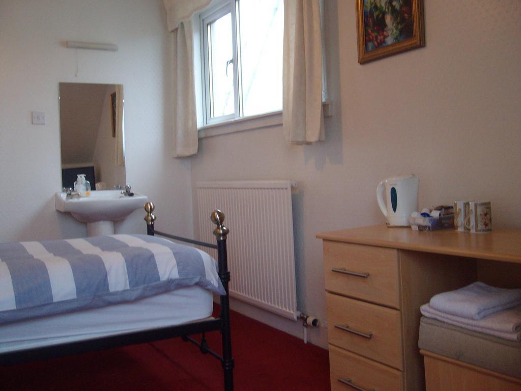 Lindhome Guest House Aberdeen Habitación foto