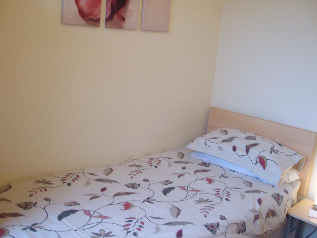 Lindhome Guest House Aberdeen Habitación foto