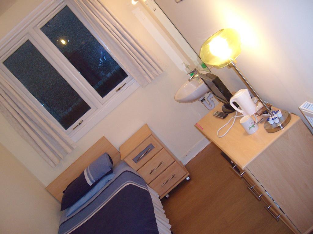 Lindhome Guest House Aberdeen Habitación foto